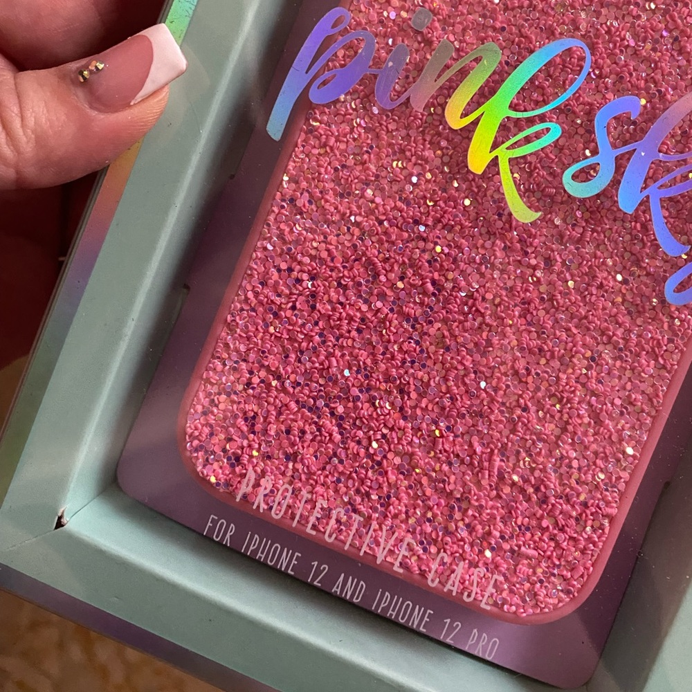 iPhone pink crystal case 12/12 pro